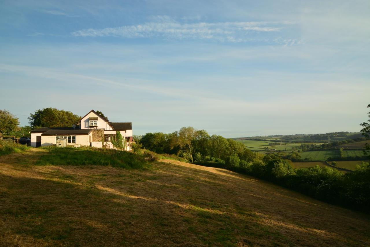 Old Keepers Cottage Бидефорд Экстерьер фото